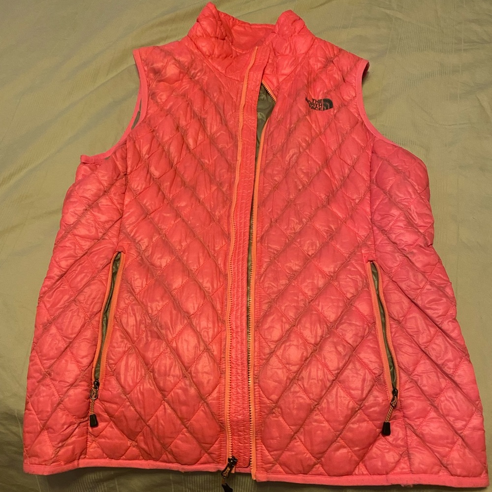 NORTH FACE VEST THERMOBALL